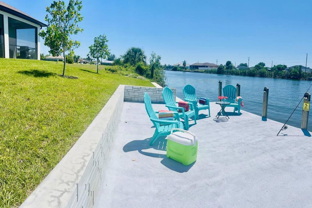 New 4 Bed House On A Canal Facing South & Door Ramp, Near Golf Course And Softball Cape Coral